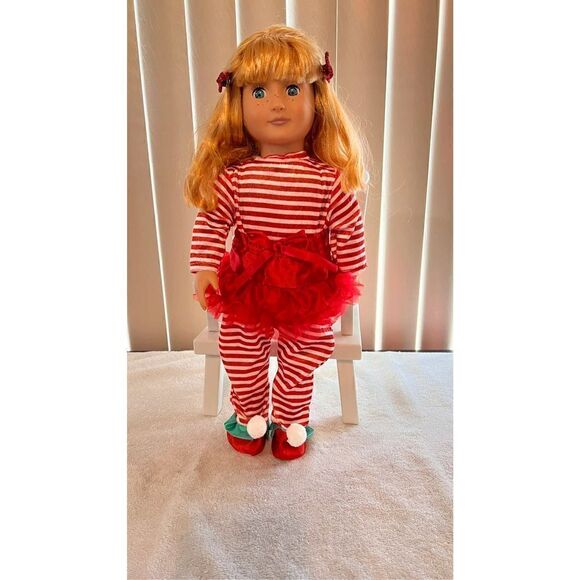 BATTAT OUR GENERATION STRAWBERRY BLONDE BLUE EYES IN ELF OUTFIT CHRISTMAS 18" - Picture 2 of 7
